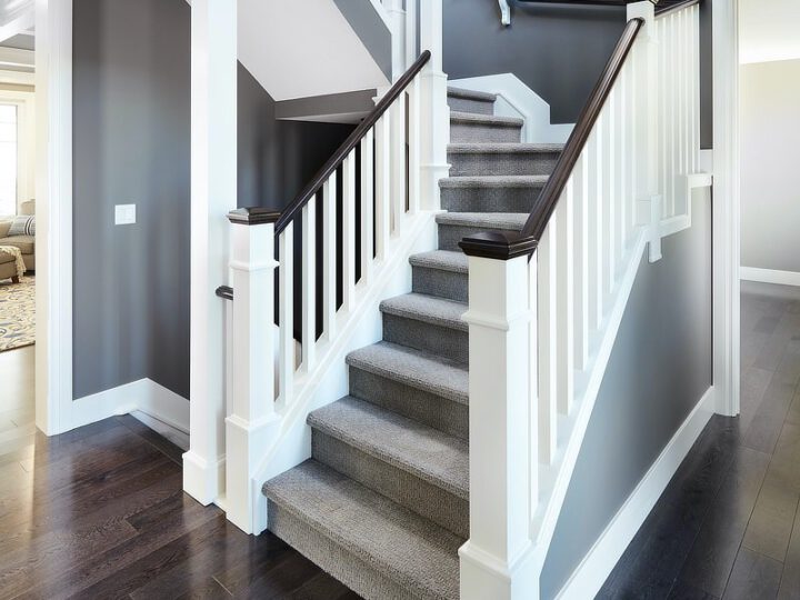 Stairs And Rails – How To Choose The Right Stairs And Rails For Your Home