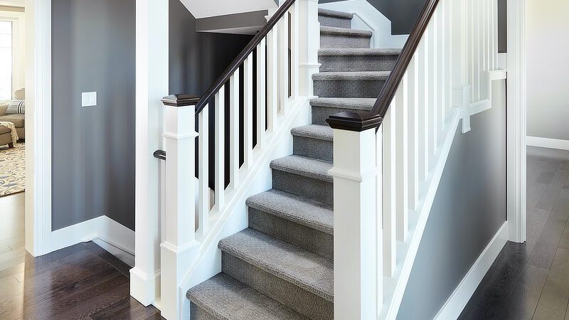 Stairs And Rails – How To Choose The Right Stairs And Rails For Your Home